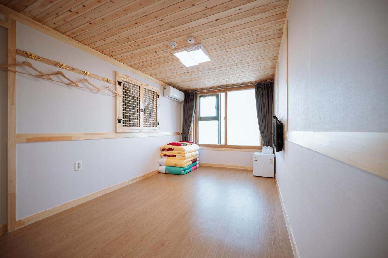The Jeongga Hostel จอนจู ภายนอก รูปภาพ